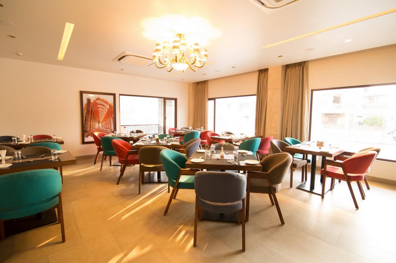 Hotel De Nada-A Luxury Stay Dźajpur Zewnętrze zdjęcie