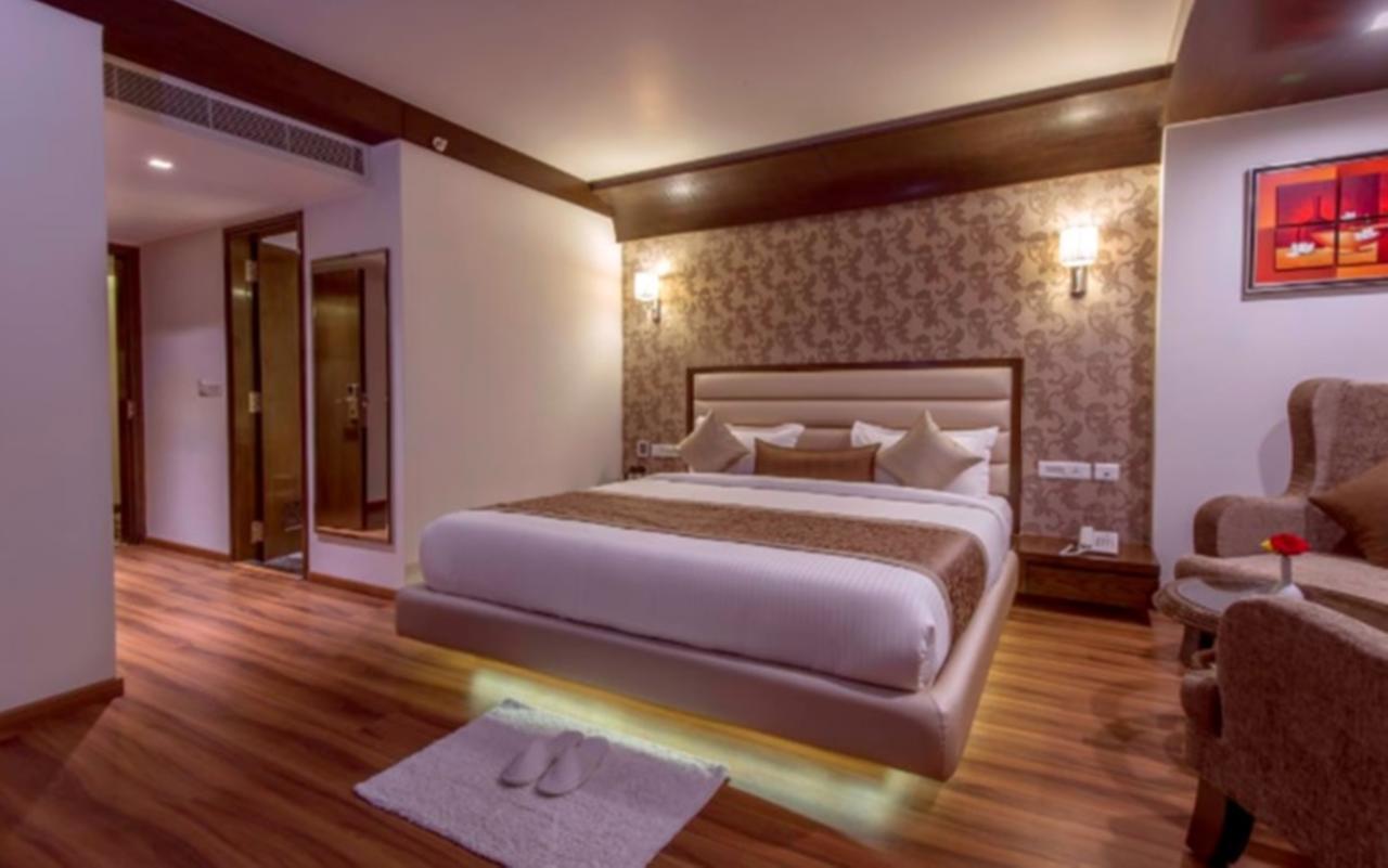 Hotel De Nada-A Luxury Stay Dźajpur Zewnętrze zdjęcie