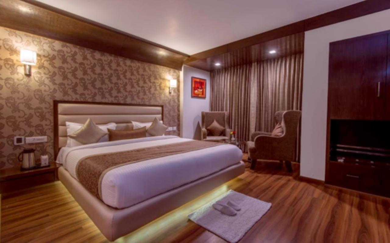Hotel De Nada-A Luxury Stay Dźajpur Zewnętrze zdjęcie