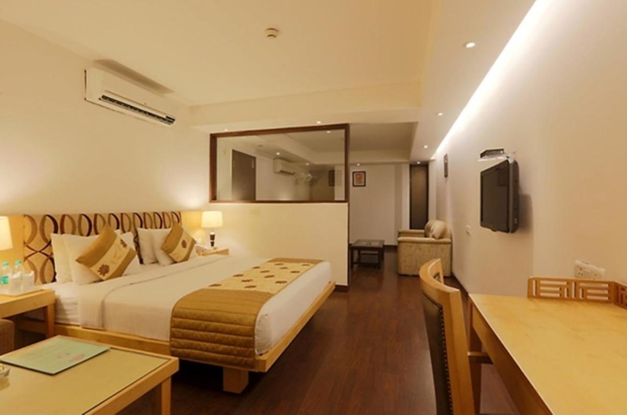 Hotel De Nada-A Luxury Stay Dźajpur Zewnętrze zdjęcie